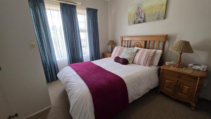 3 Bedroom Property for Sale in Fraaiuitsig Western Cape
